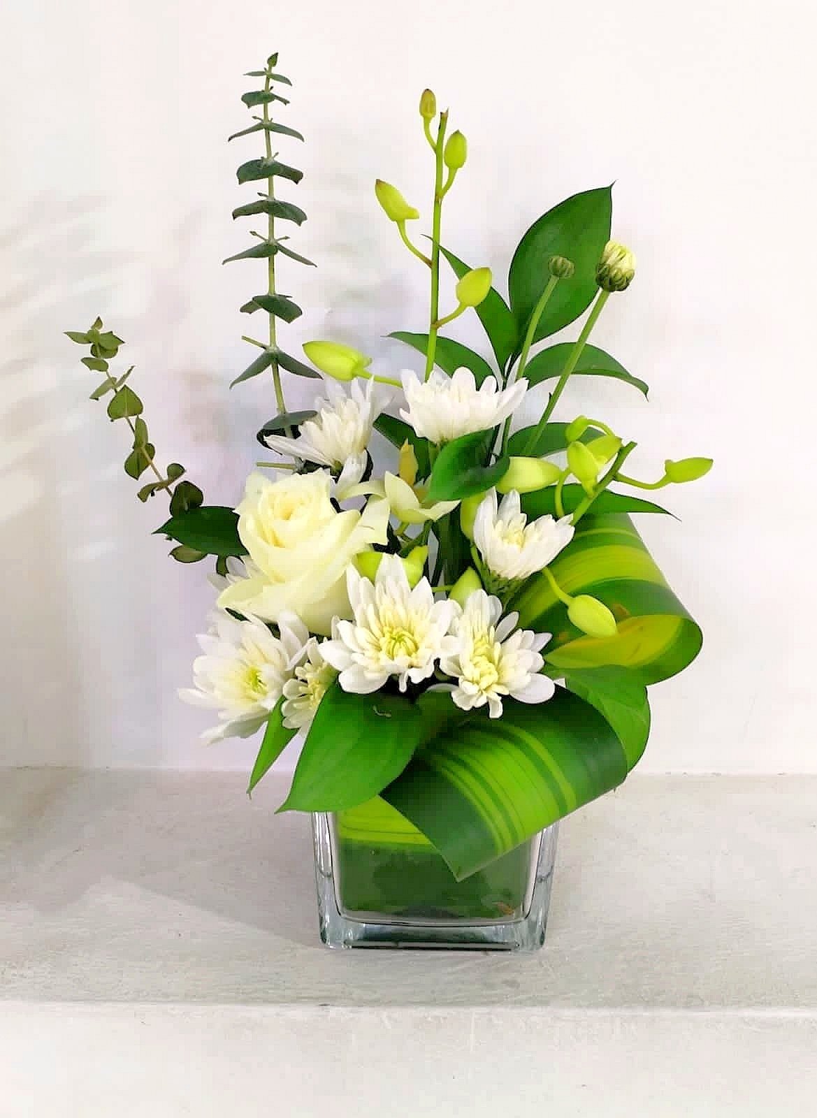 IMG-20230817-WA0051_edit_35838539201169 Glass Vase Table Center Piece -2 - Image 1
